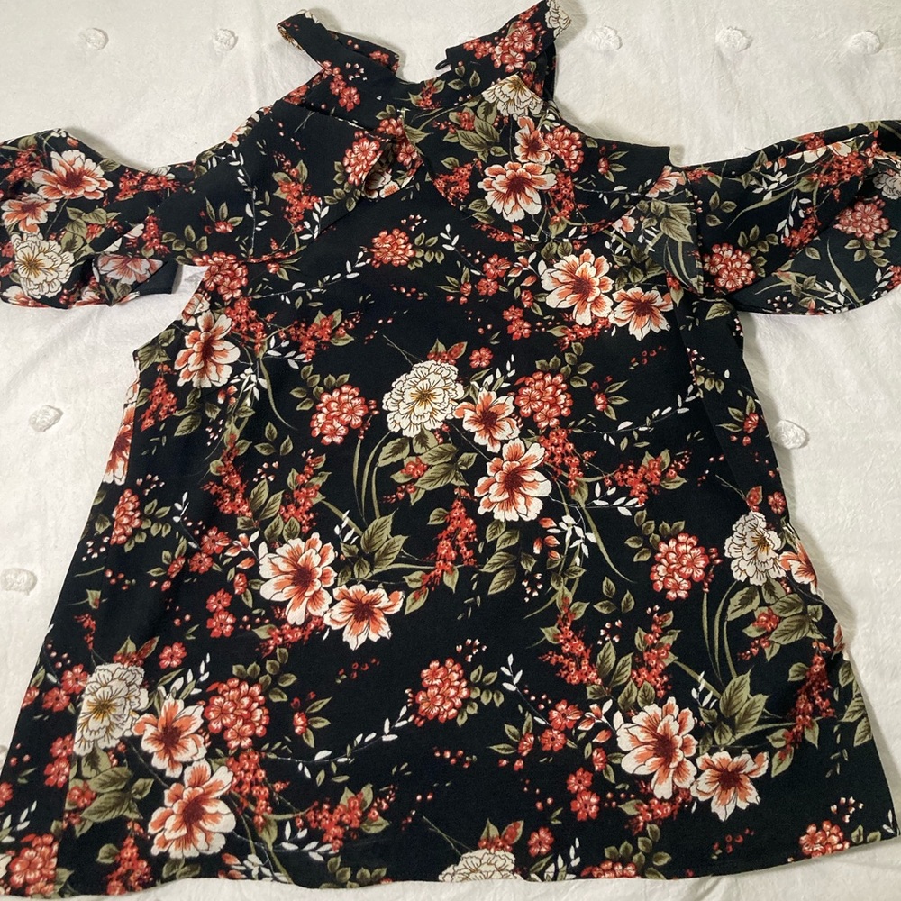 Floral top